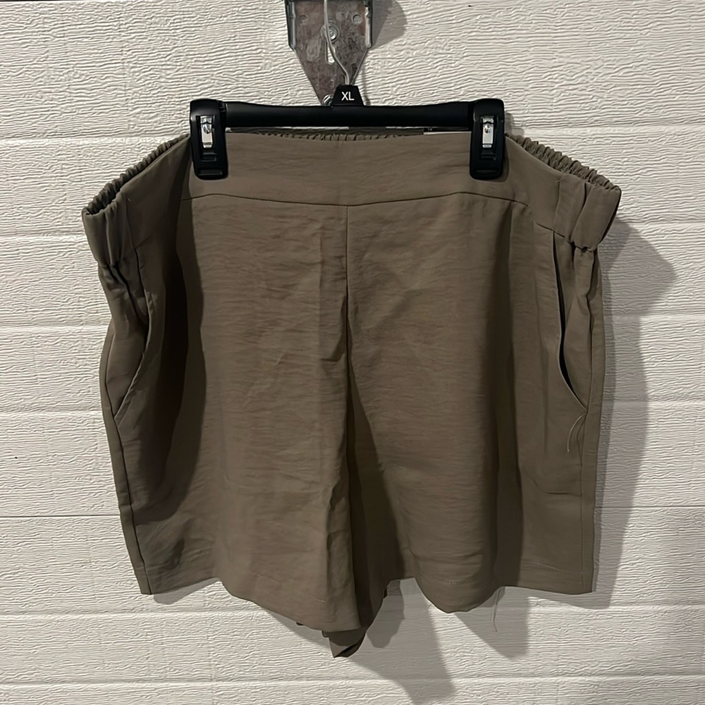 Nine West shorts